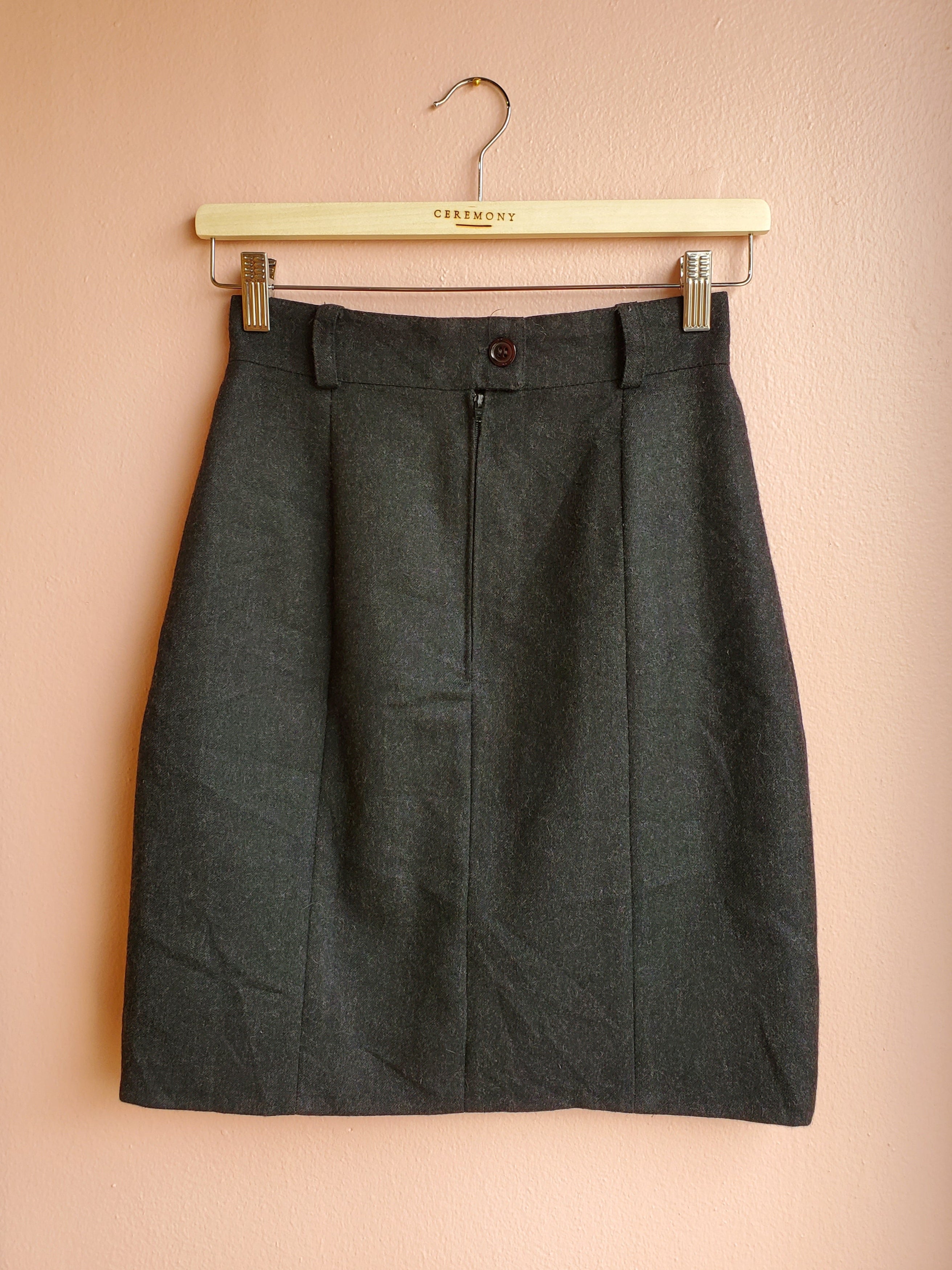 Un Jour Ailleurs Charcoal Wool Skirt / Size 36