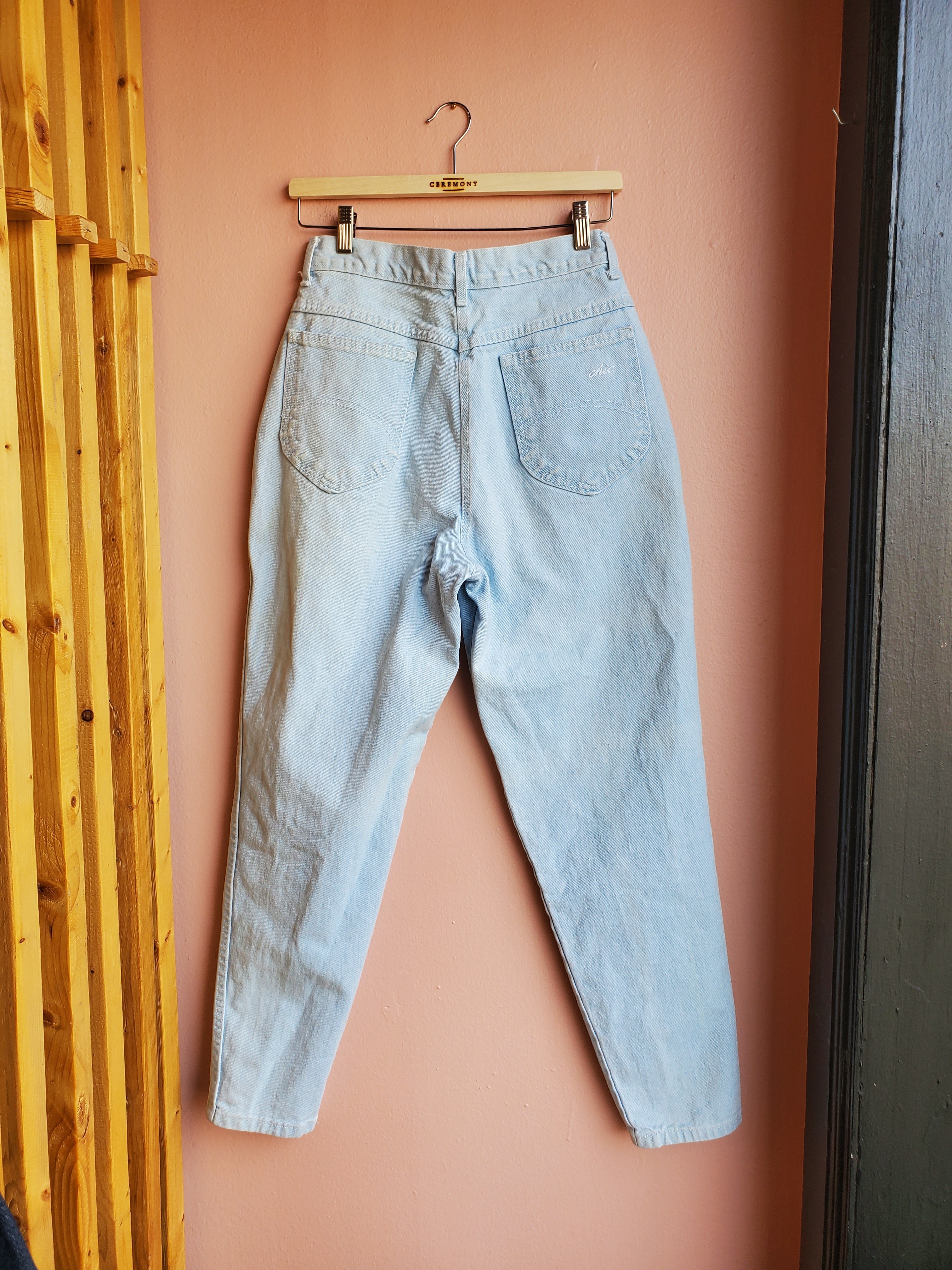 Vintage Chic Light Wash Jeans / Sz 12
