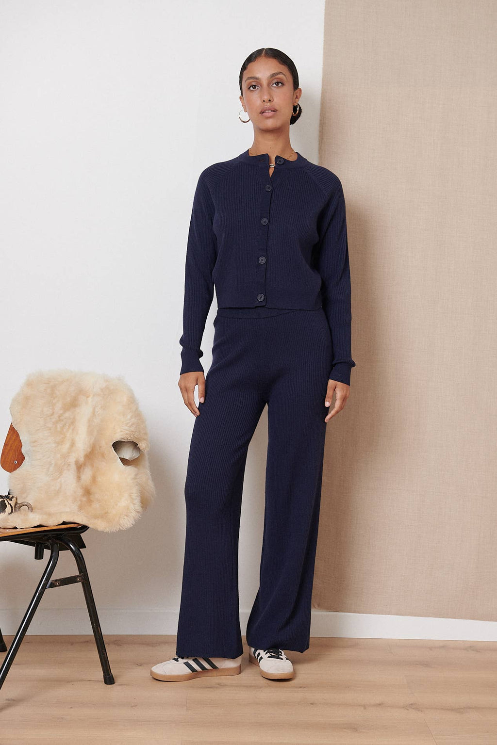 Simon Fluid Knit Pants in Navy
