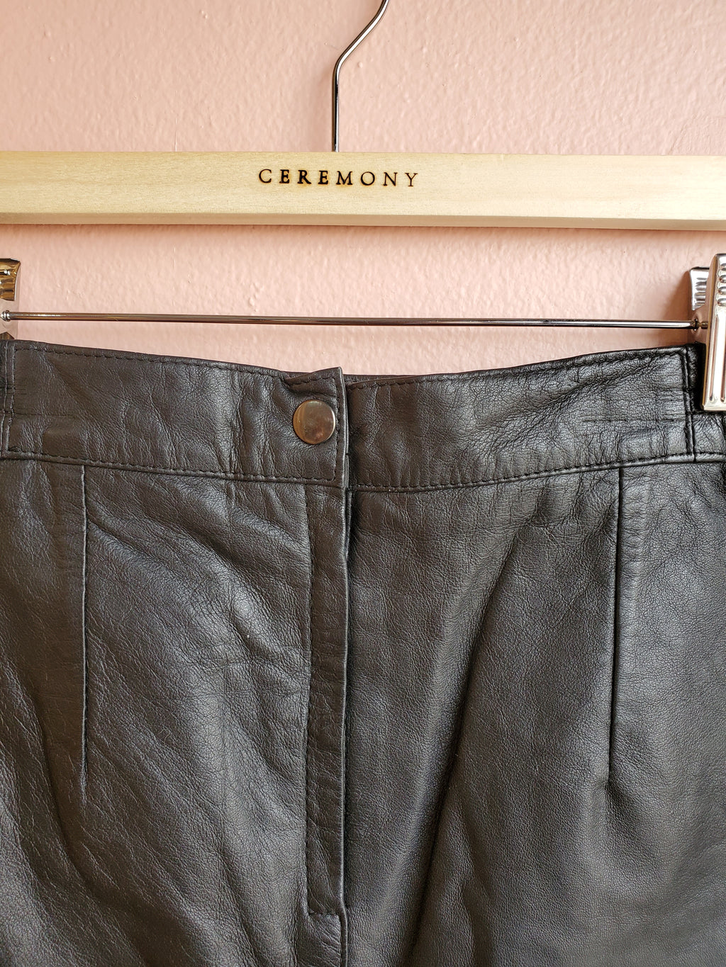 New Moves Black Leather Miniskirt / Size 10