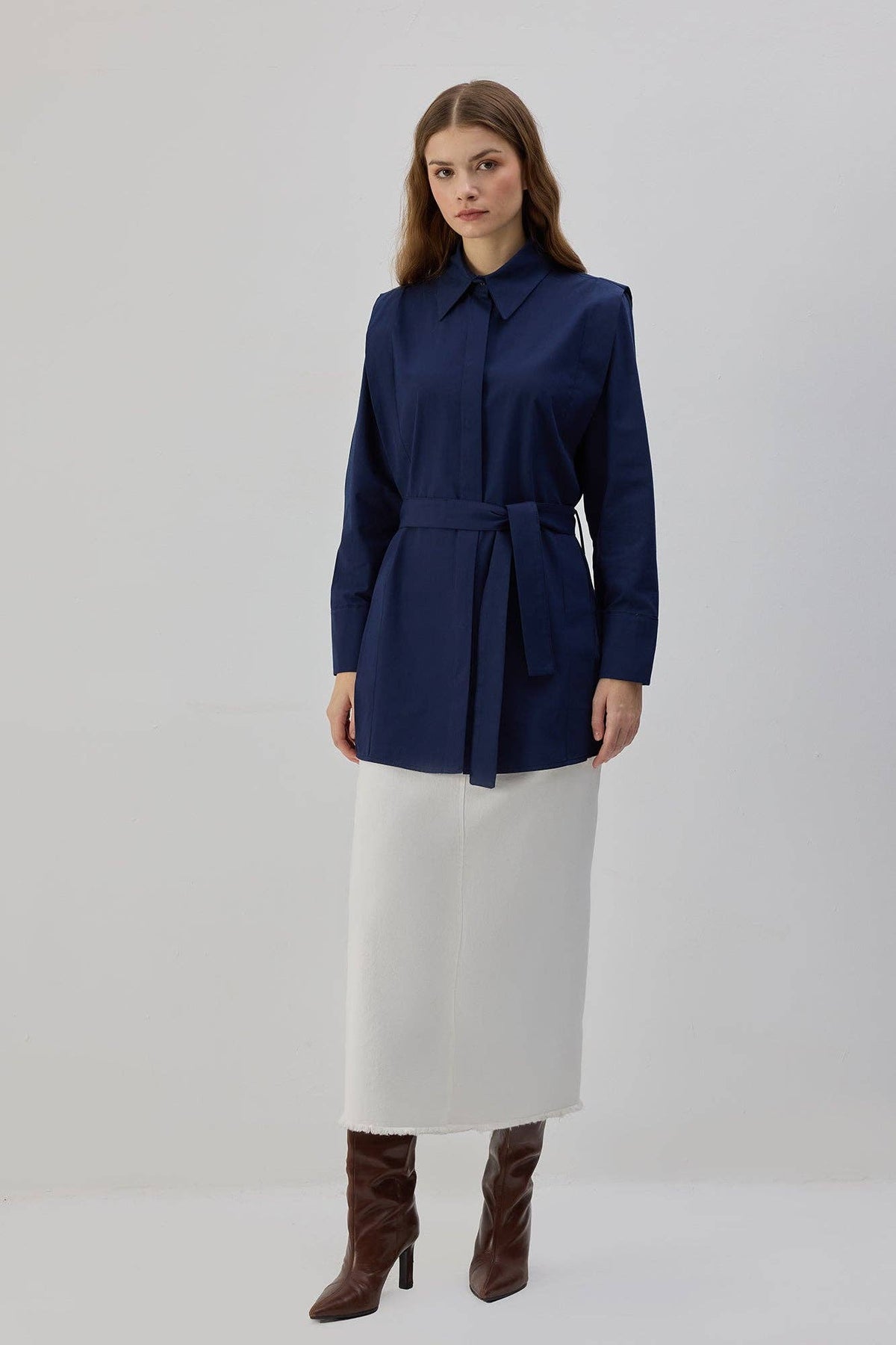 June Belted Poplin Shirt / Navy