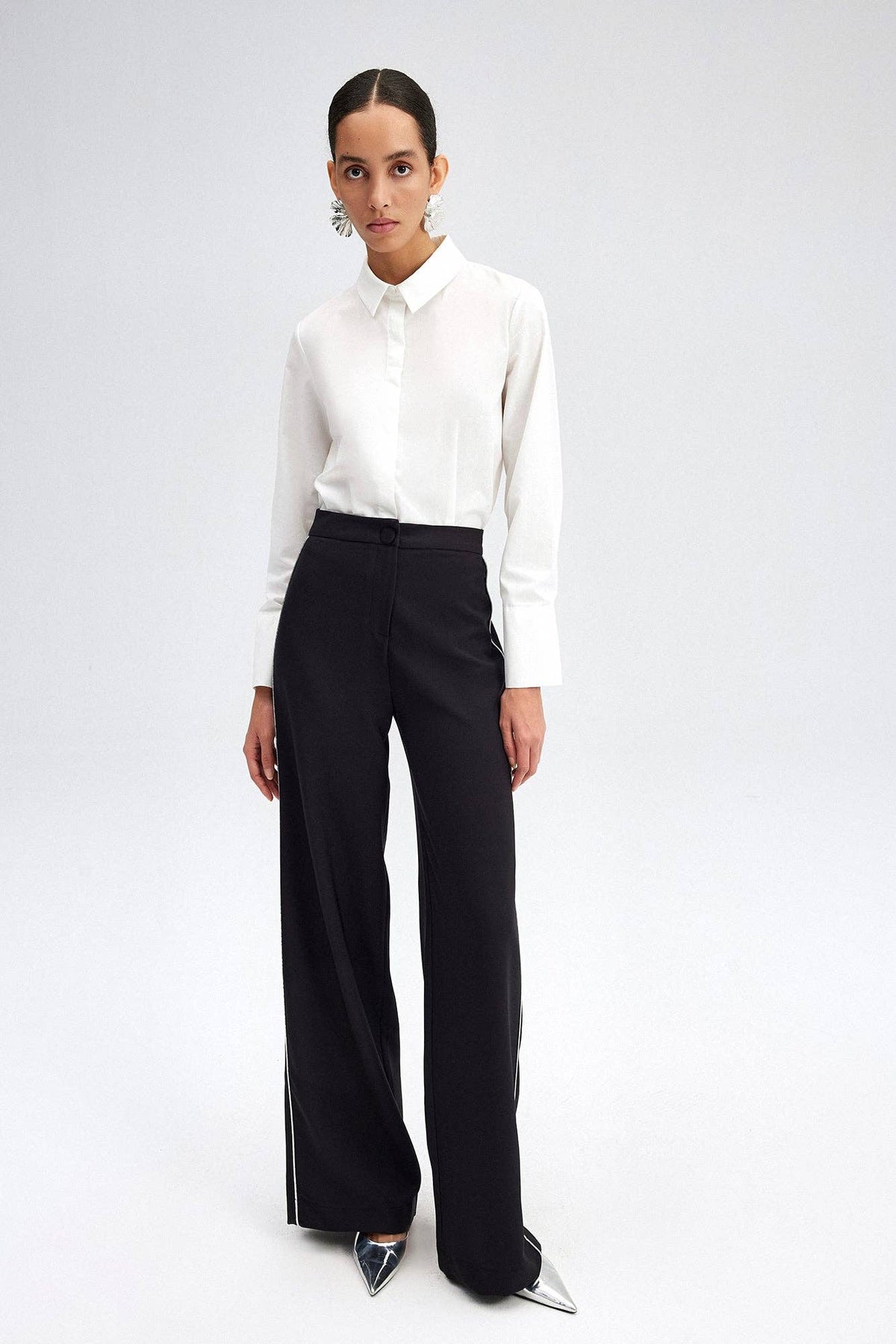Sharpe Pants in Black