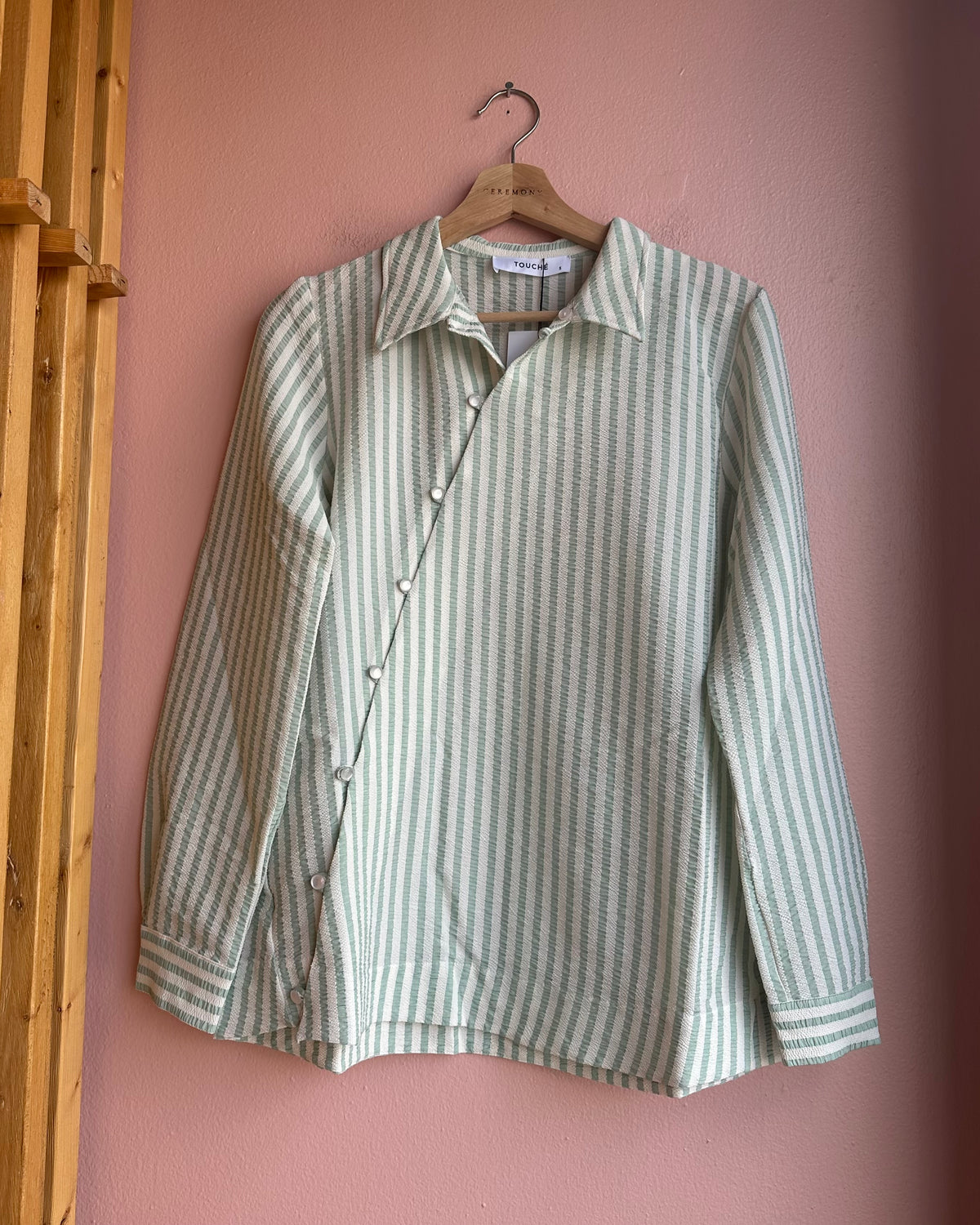 Lindsey Asymmetric Shirt / Mint