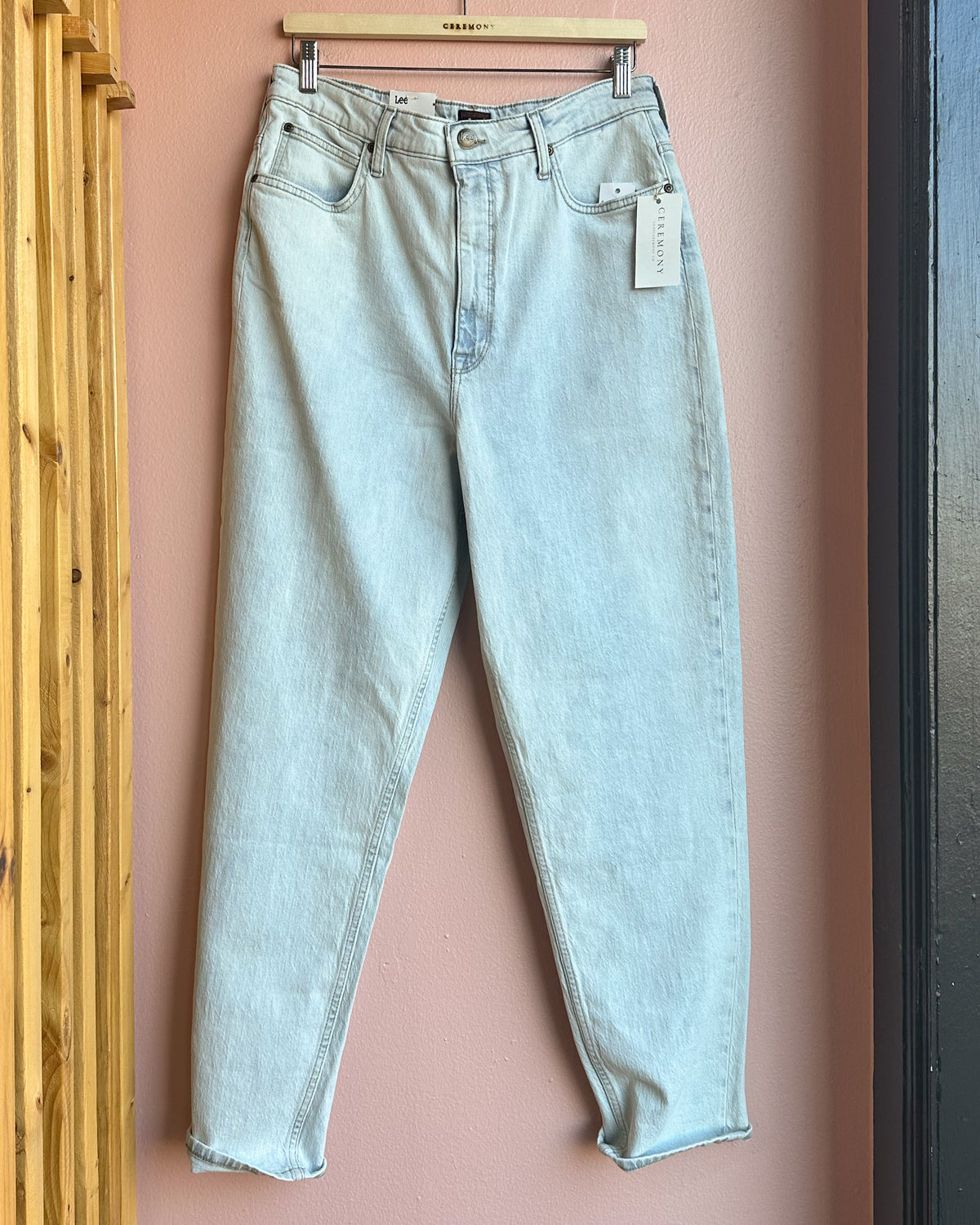Stella Tapered Jeans / Bright Light Skies