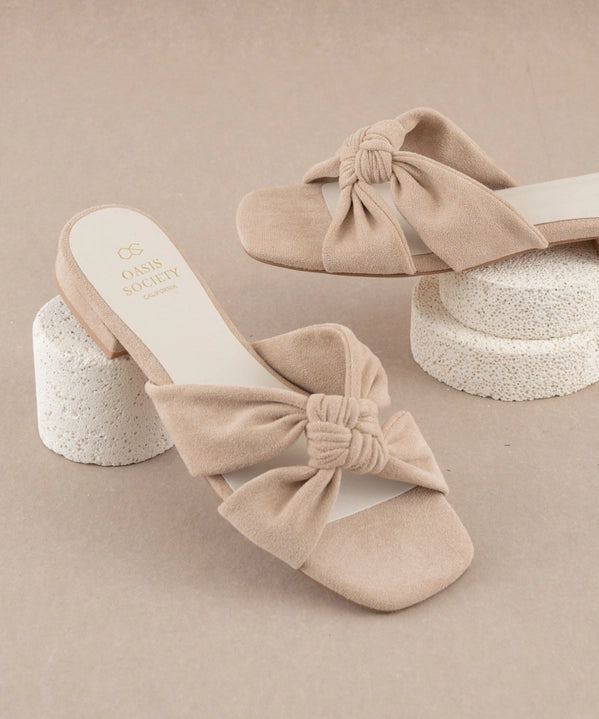 Kori Knotted Slides in Cream