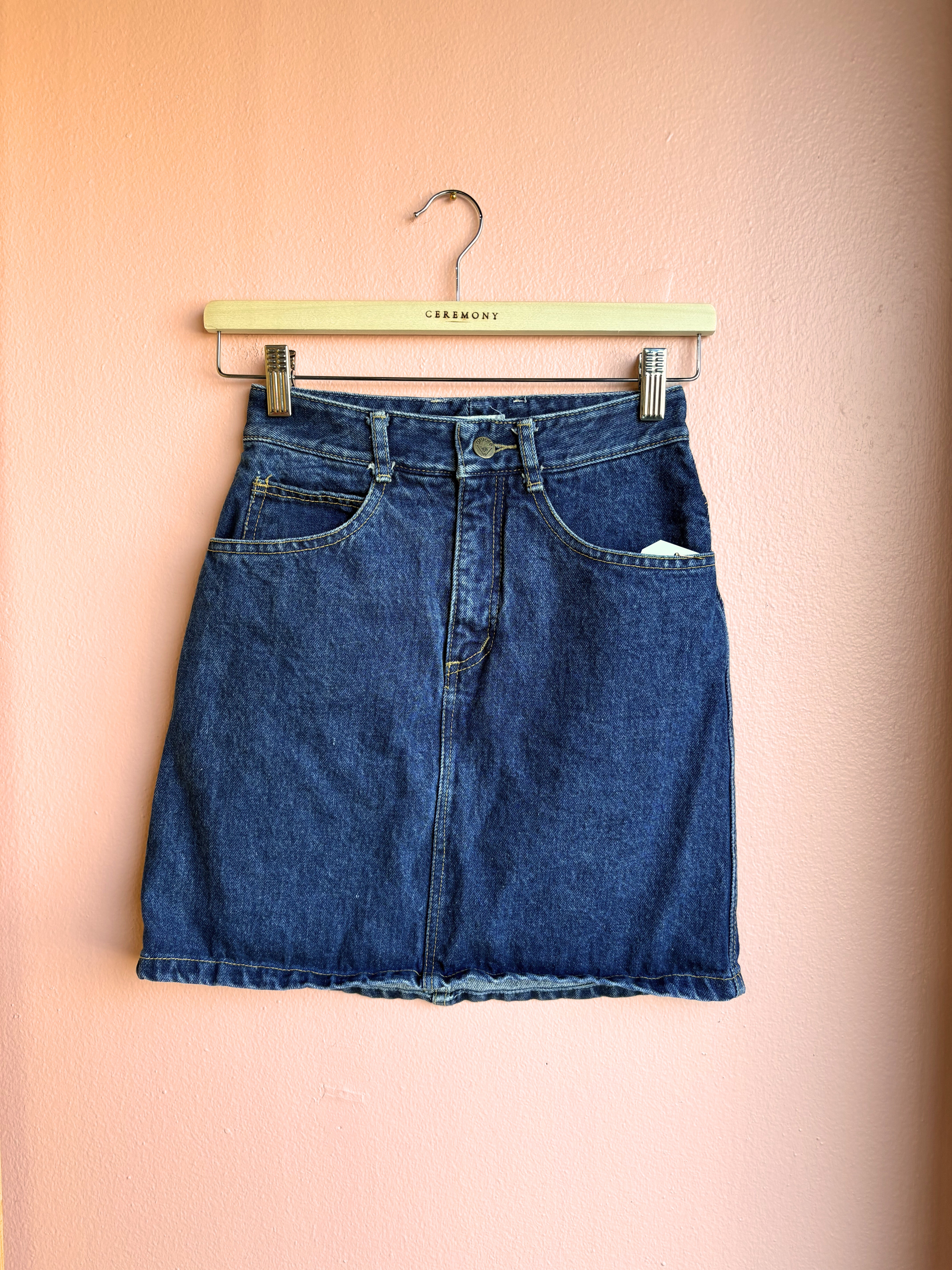 Vintage Guess Denim Skirt / Sz 8