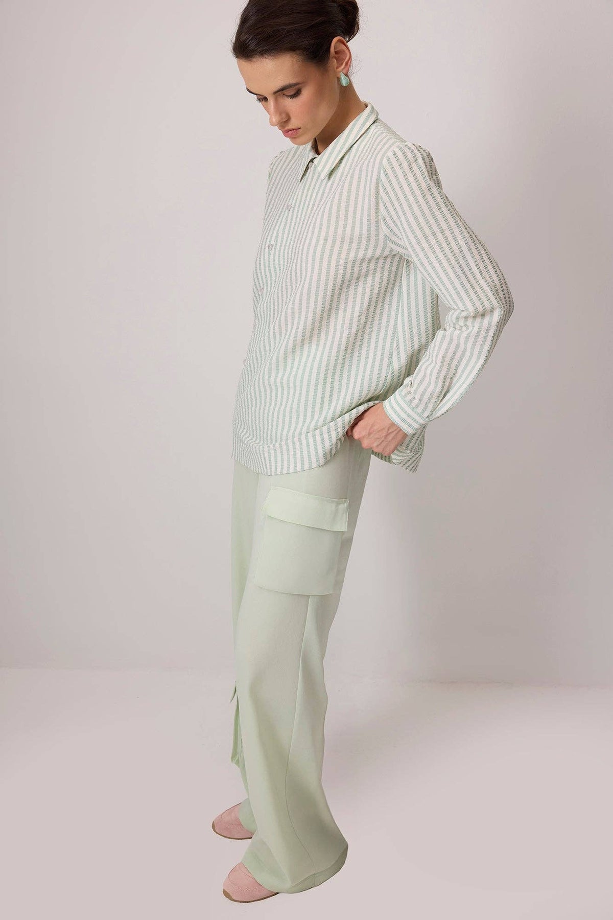 Lindsey Asymmetric Shirt / Mint