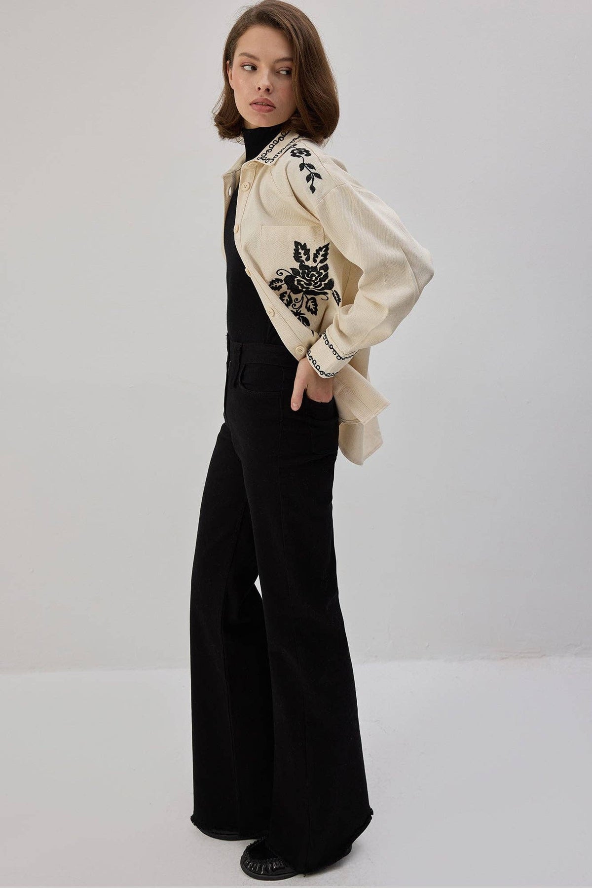 Emma Embroidered Shirt / Cream