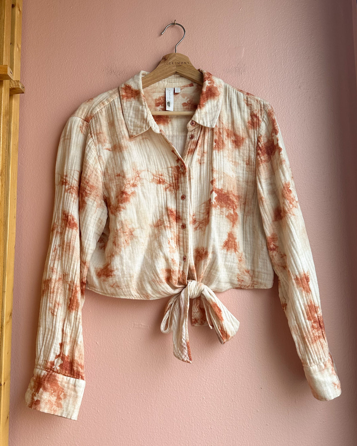 Tie Front Top / Size L