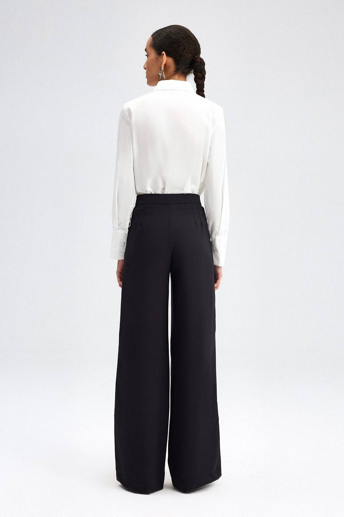Sharpe Pants in Black