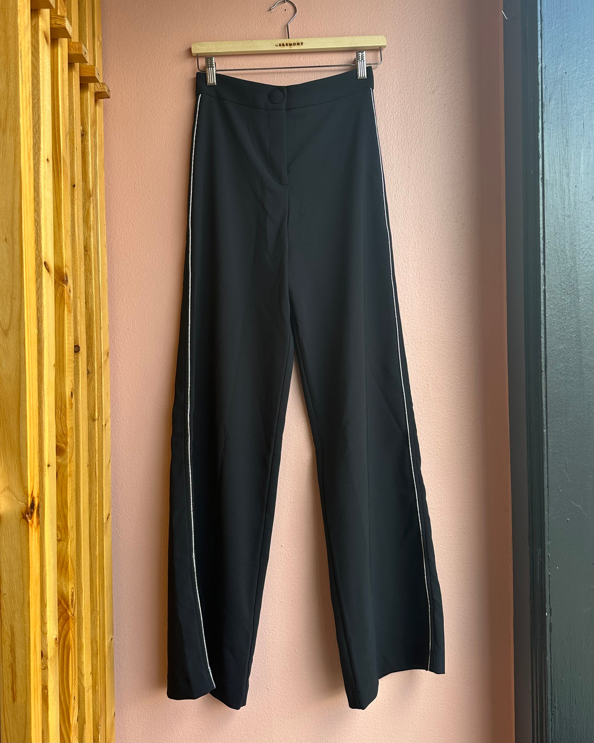 Sharpe Pants in Black