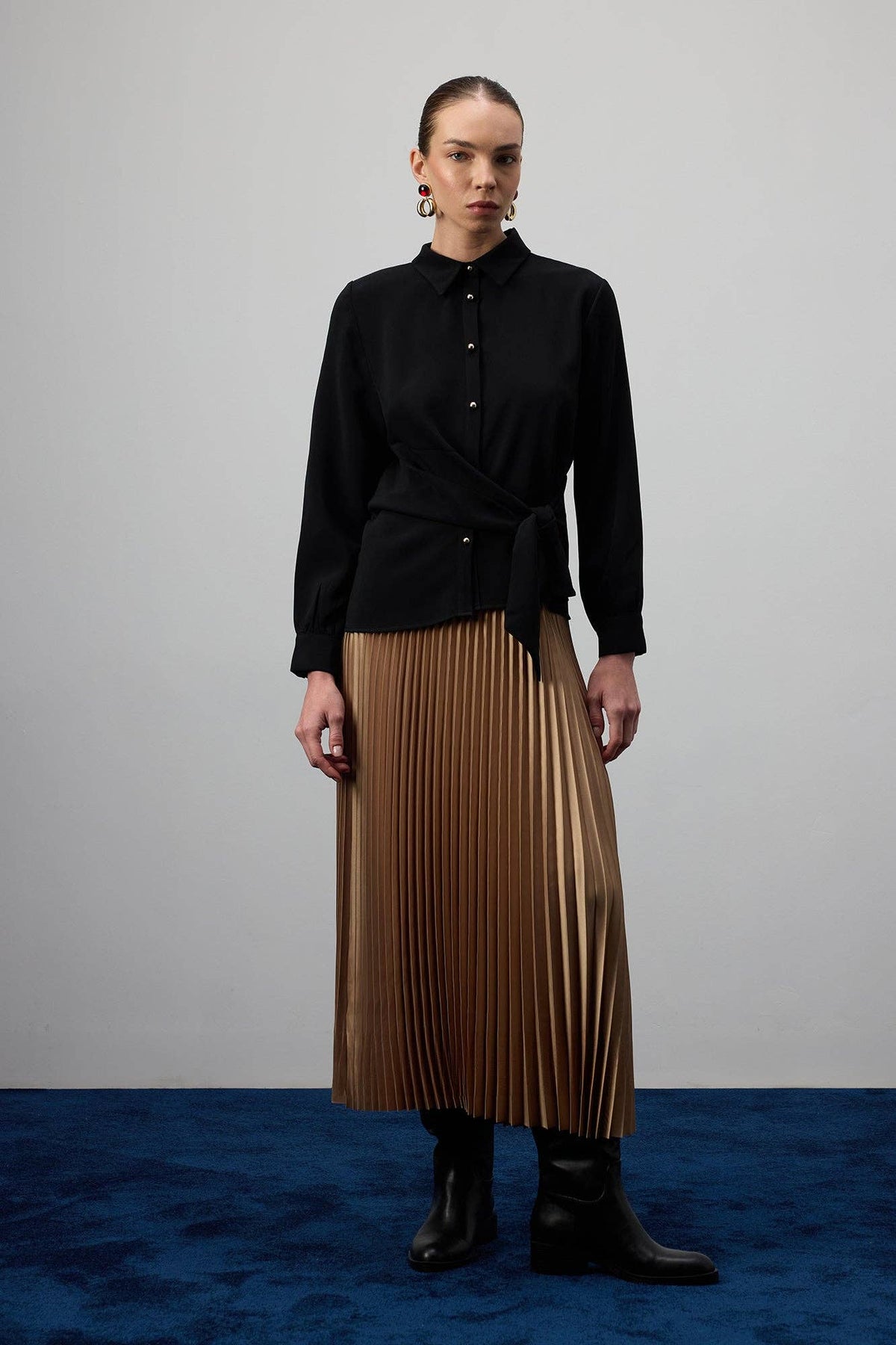 Joan Front Tie Shirt / Black