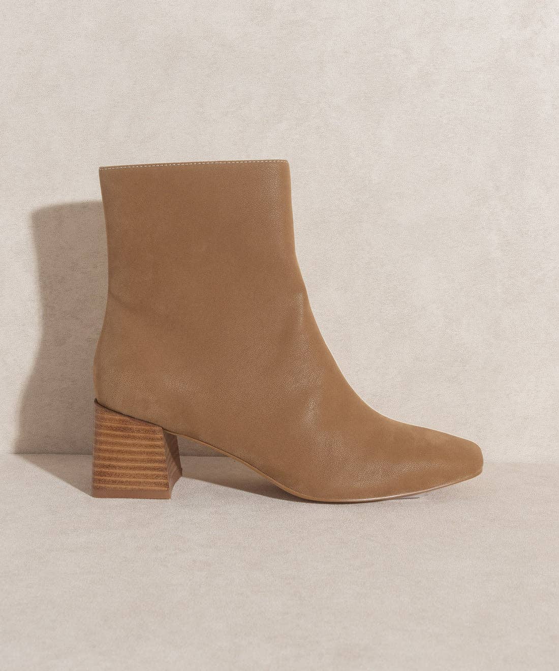 Georgia Boots in Dual Camel