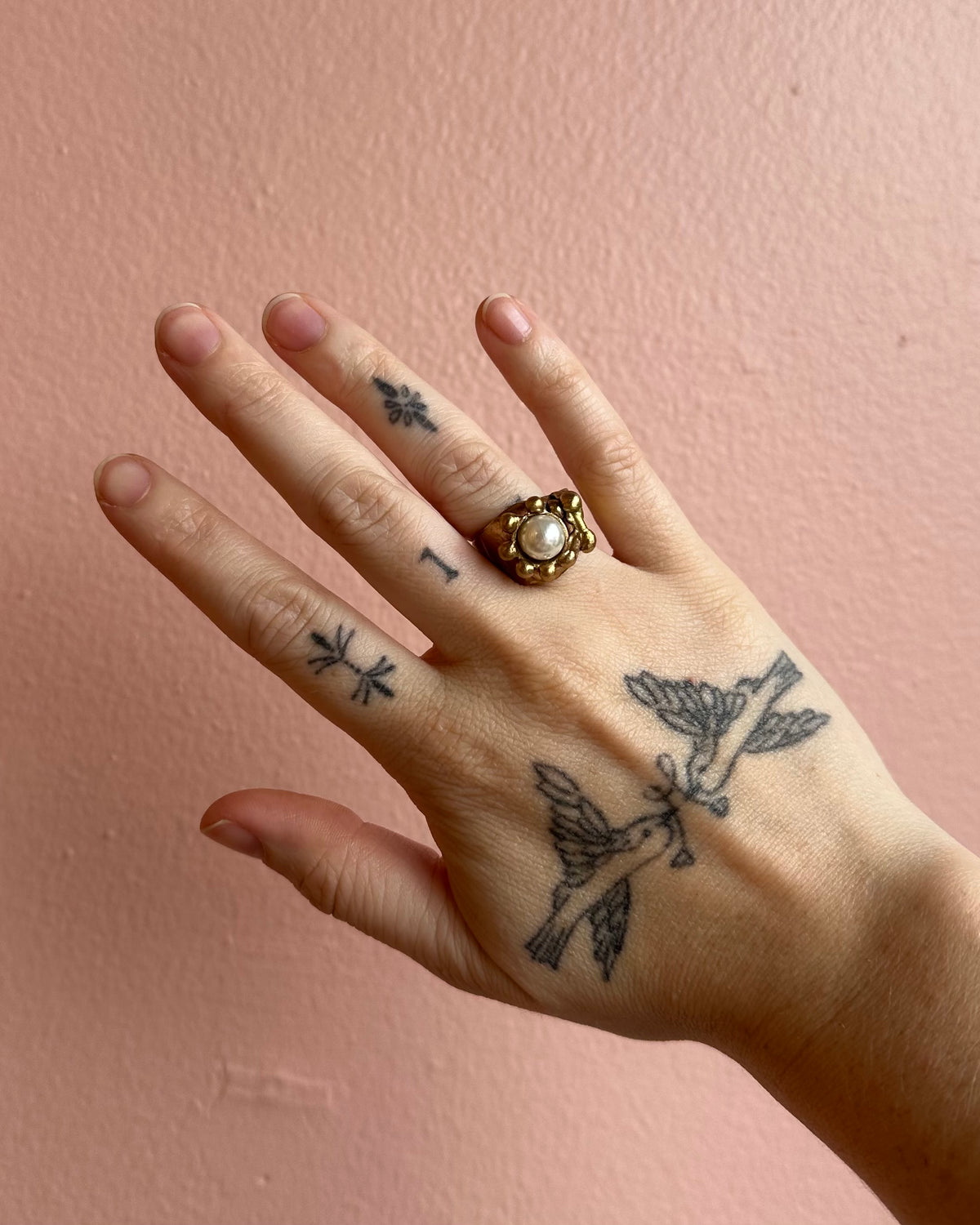 Brass / Pearl Center Ring