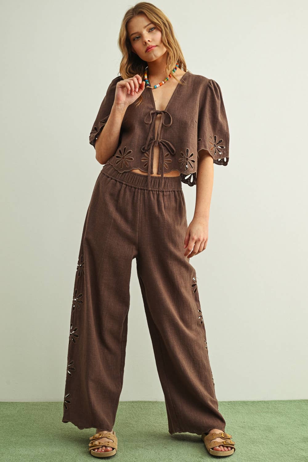 Daisy Cutout Linen Pants