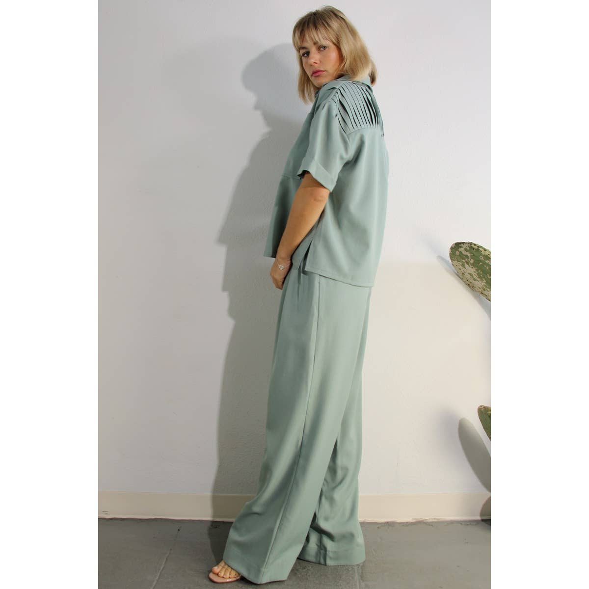 PLEATED PANTS