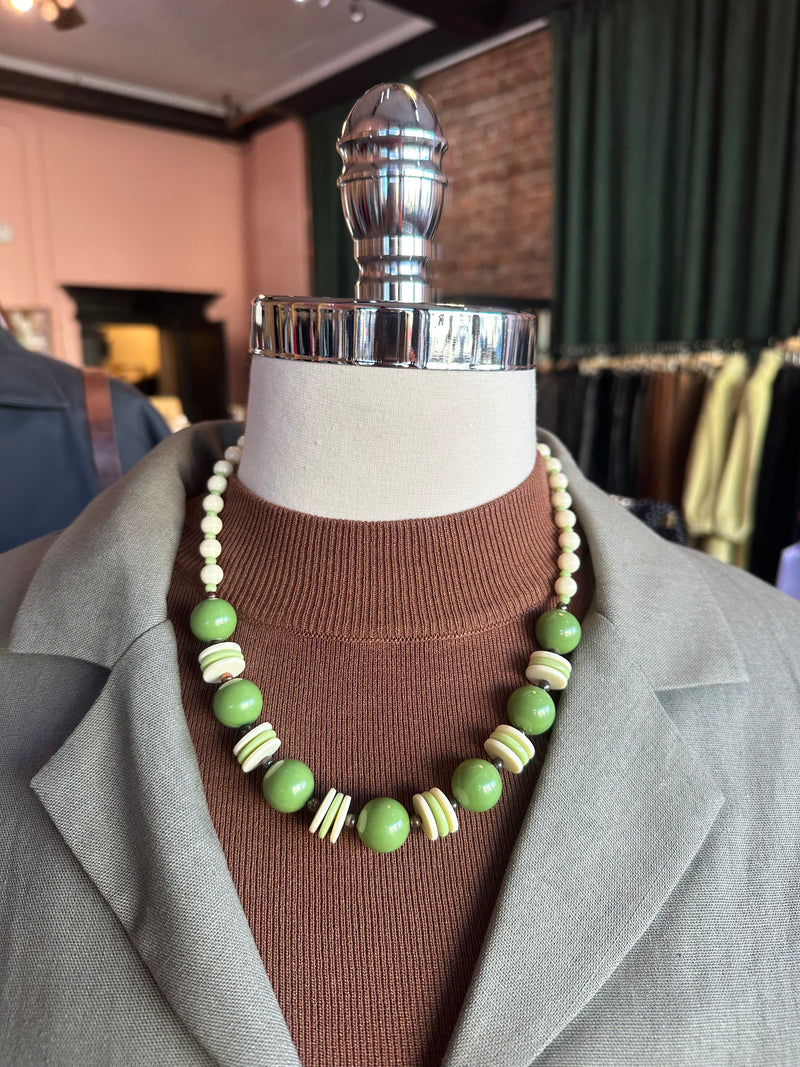 Vintage Necklace / Green & Cream