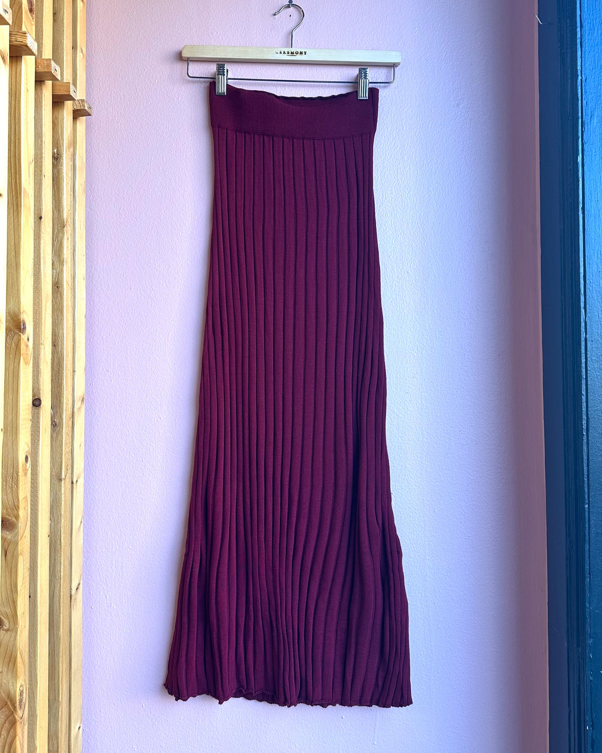 Elena Ribbed Knit Skirt / Cranberry