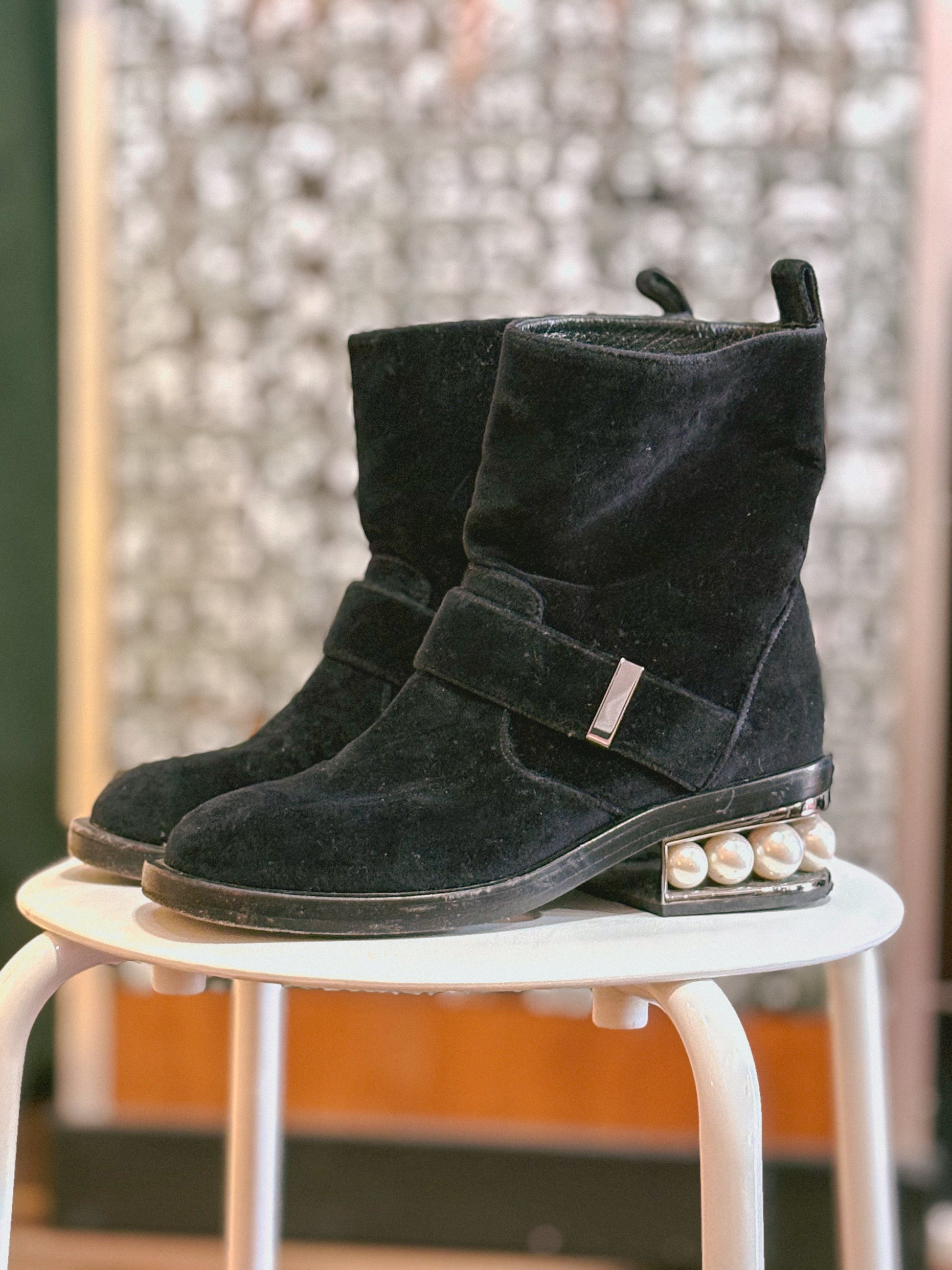 Nicholas Kirkwood Suede Moto Boots / Pearl Heels / Size 35