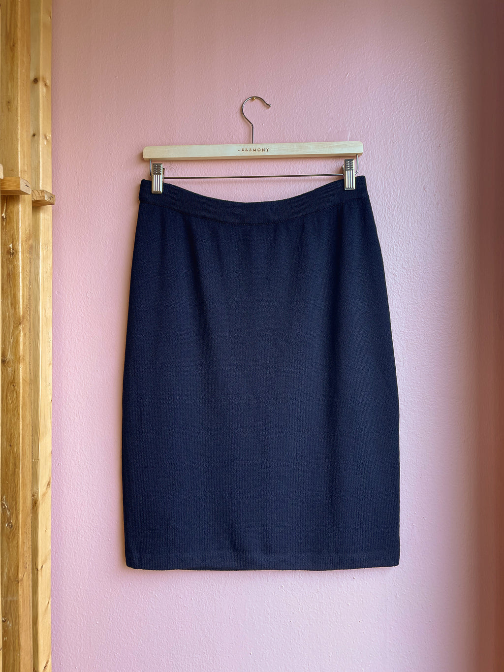 St. John Navy Blue Knit Pencil Skirt / Size 8