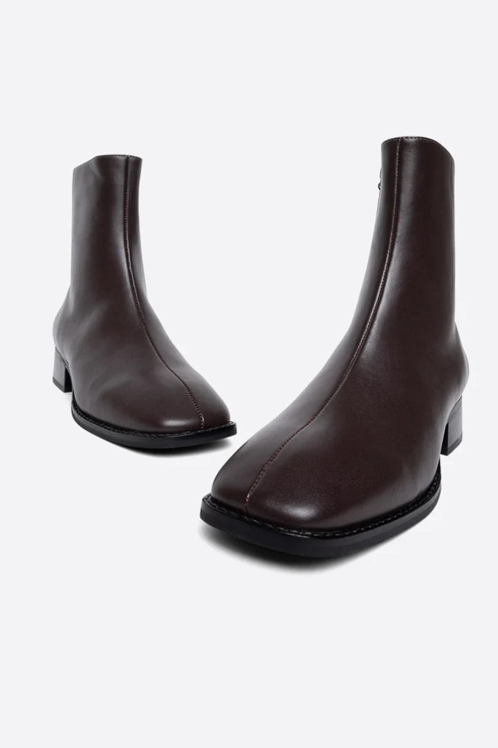 Tour Boot in Chocolate Leather
