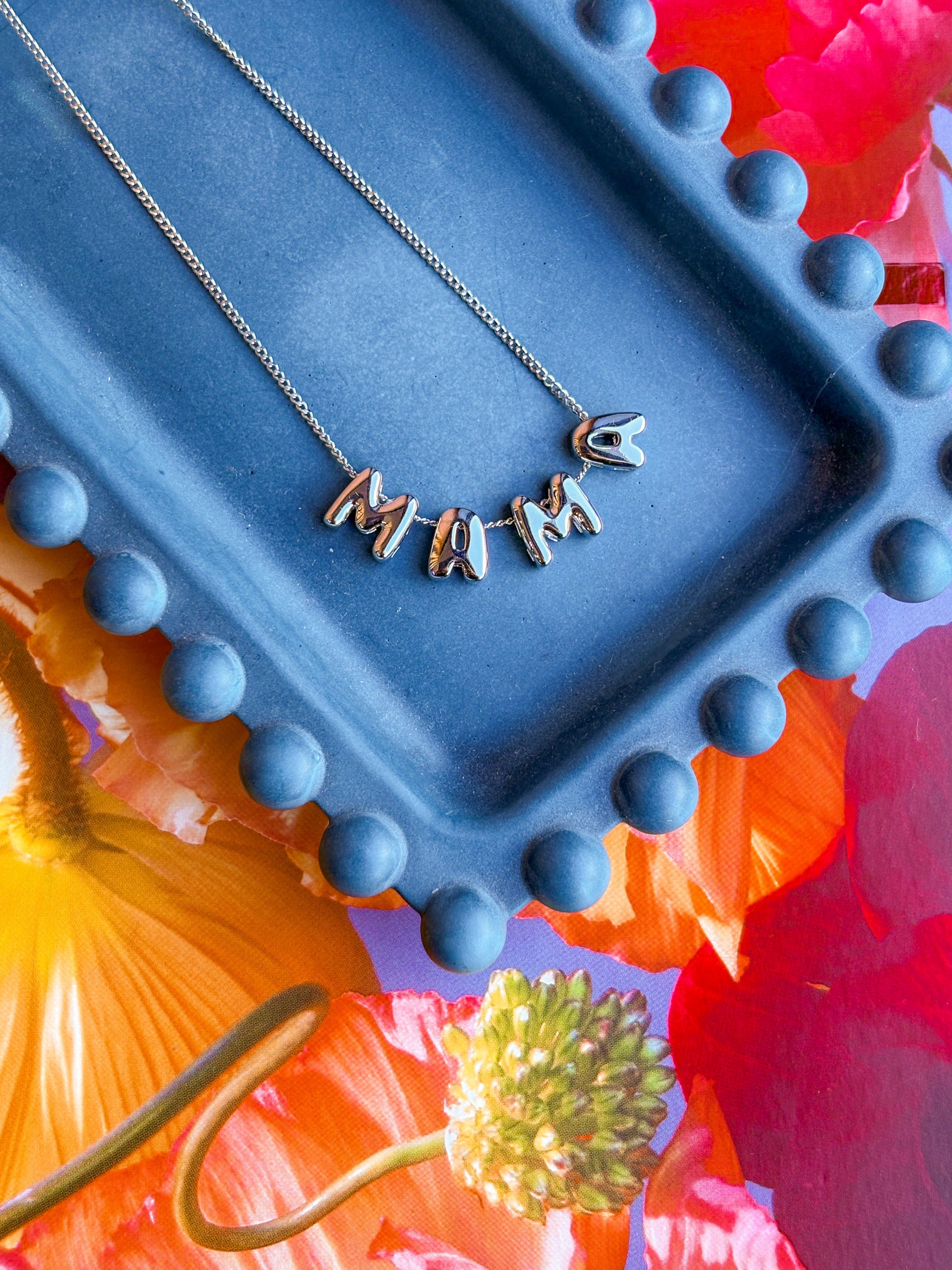 Mama Necklace / Silver