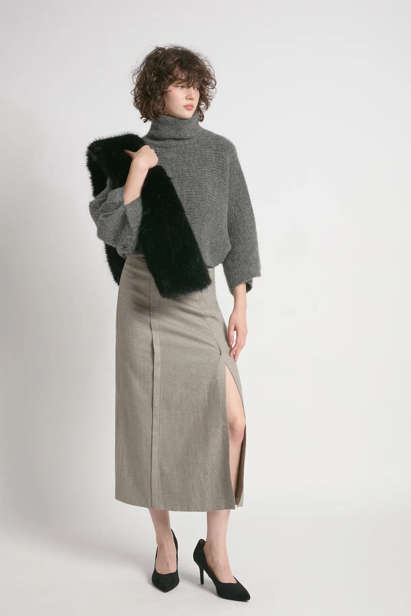 Cropped Cocoon Sweater / Charcoal