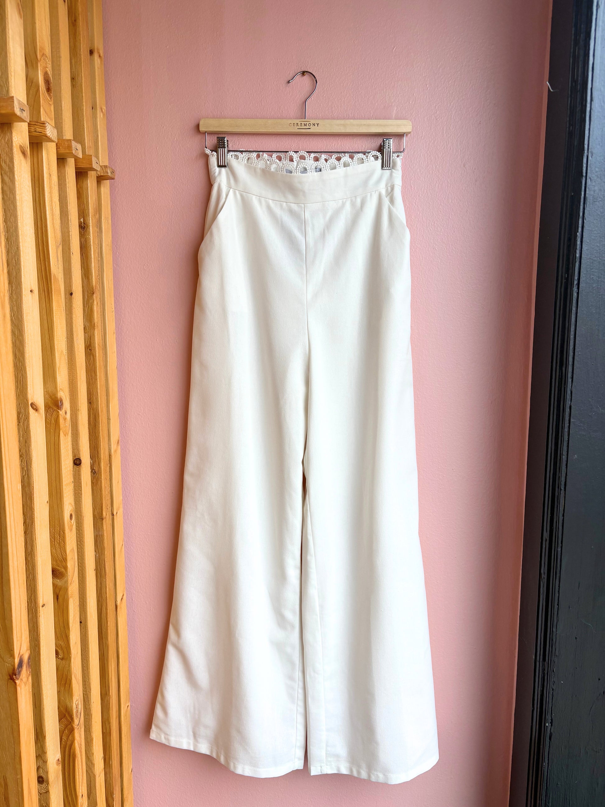 Suela Pants / Cream