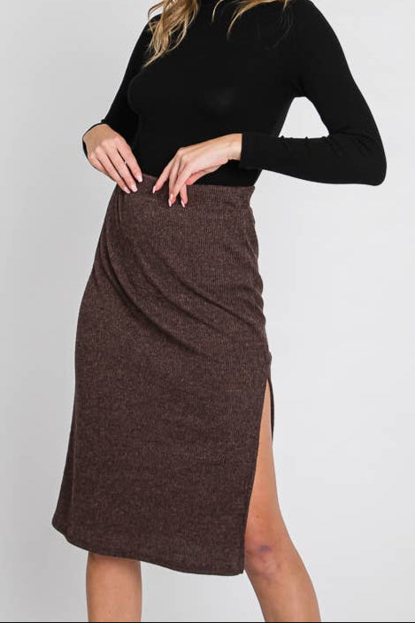 Thursday Ribbed Skirt in Mocha
