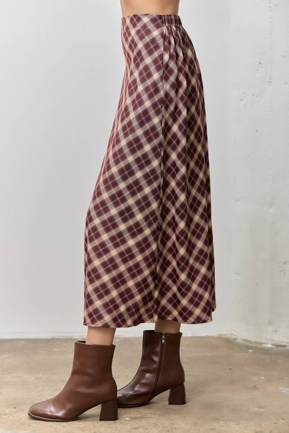 Plaid Elastic Waist Midi Skirt