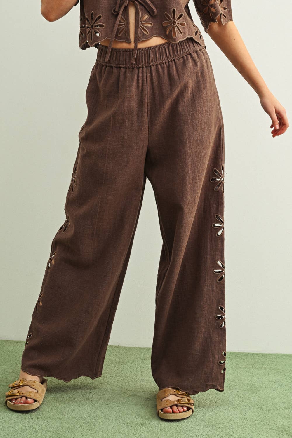 Daisy Cutout Linen Pants