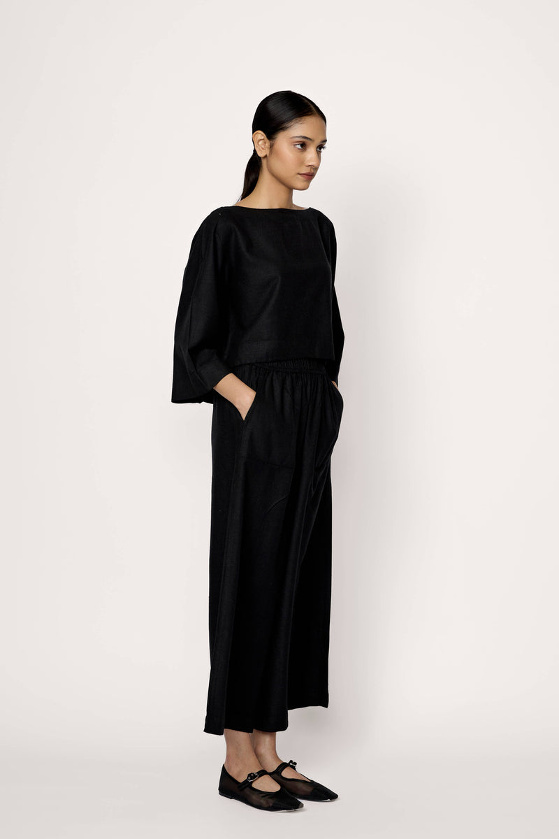 Popover Top in Black Silk Noil