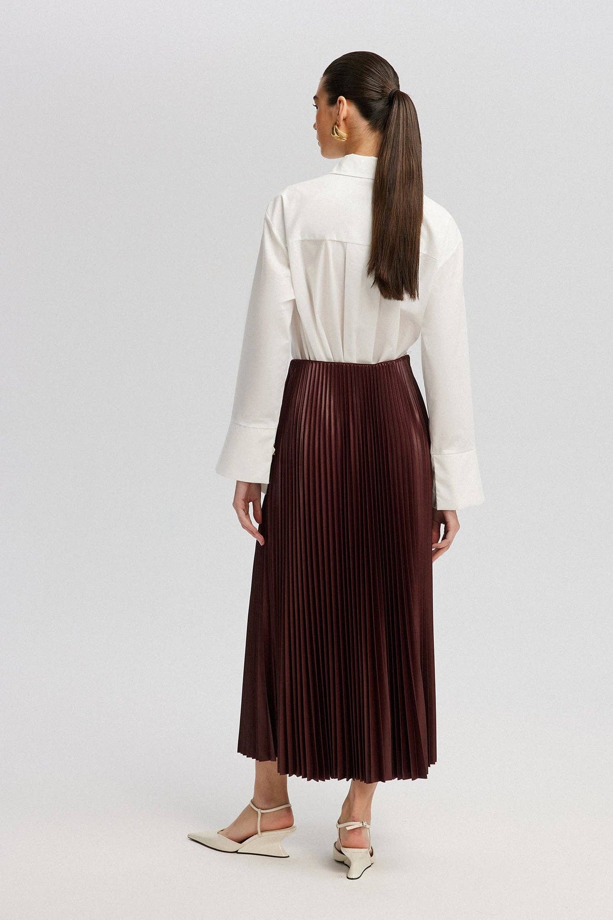 Burgundy Pleated Maxi Skirt / One Size