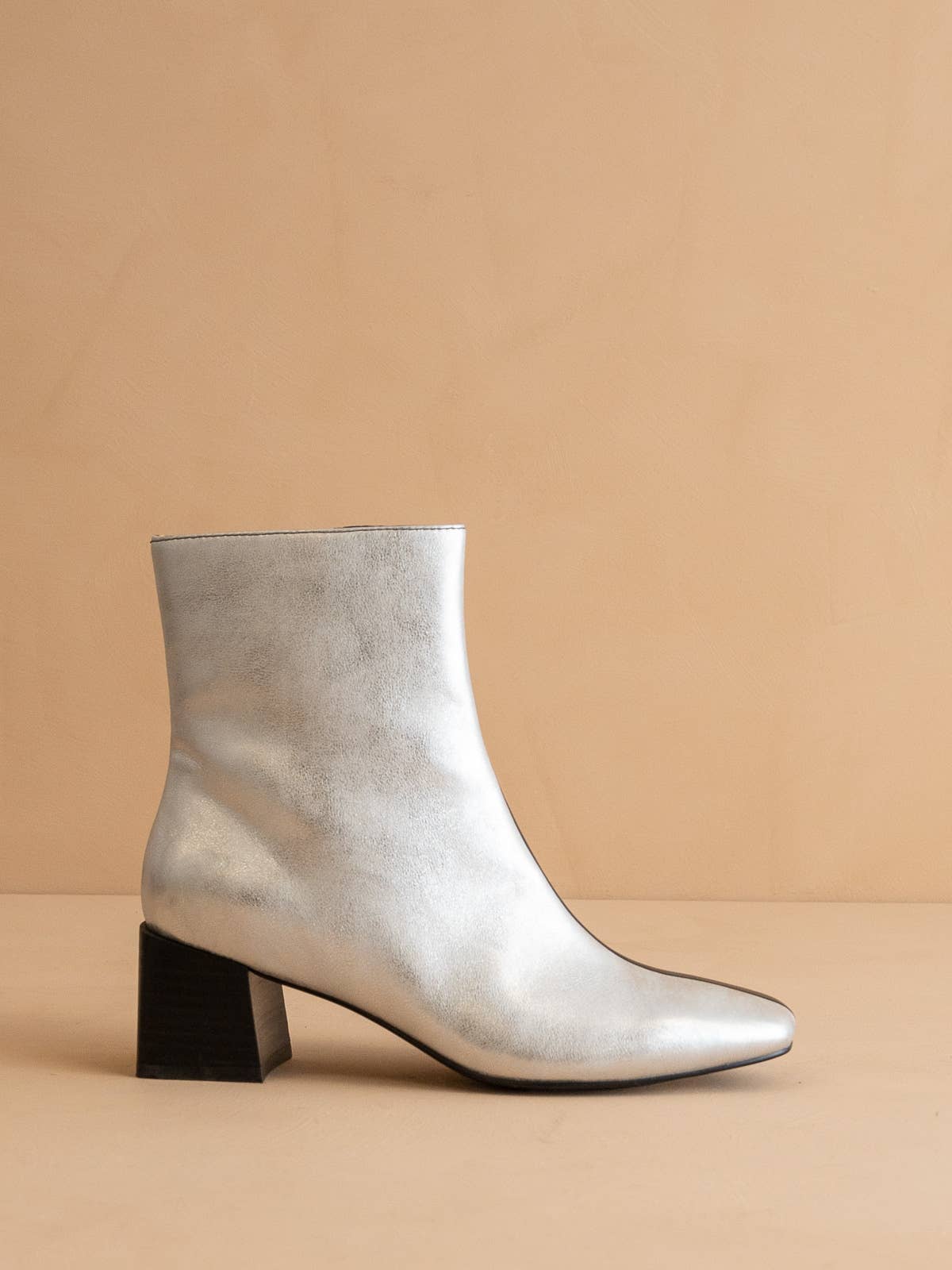 Georgia Boot / Silver Chroma