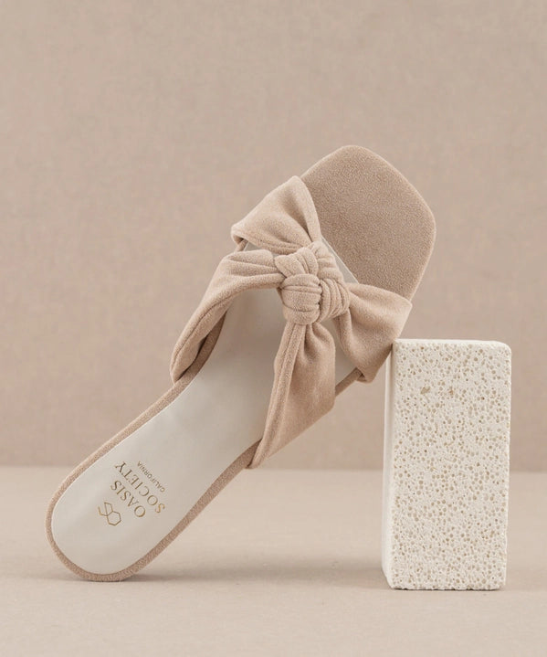Kori Knotted Slides in Cream