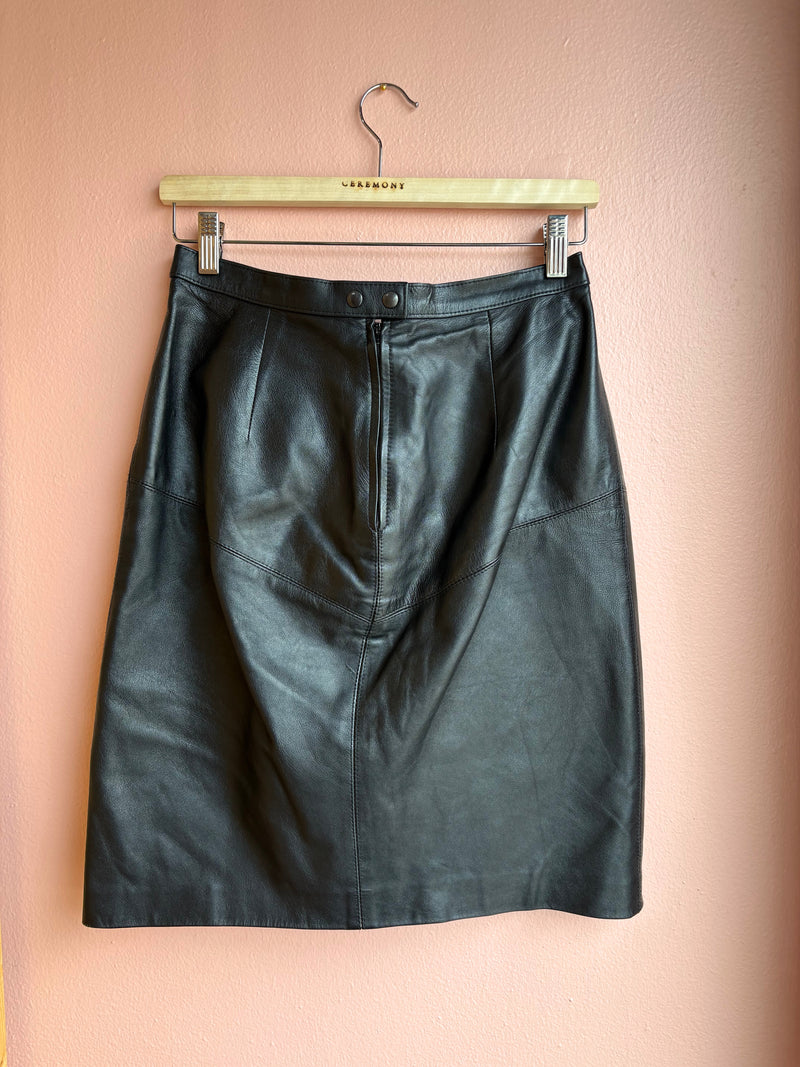 Beged-Or Black Leather Pencil Miniskirt / Size 12