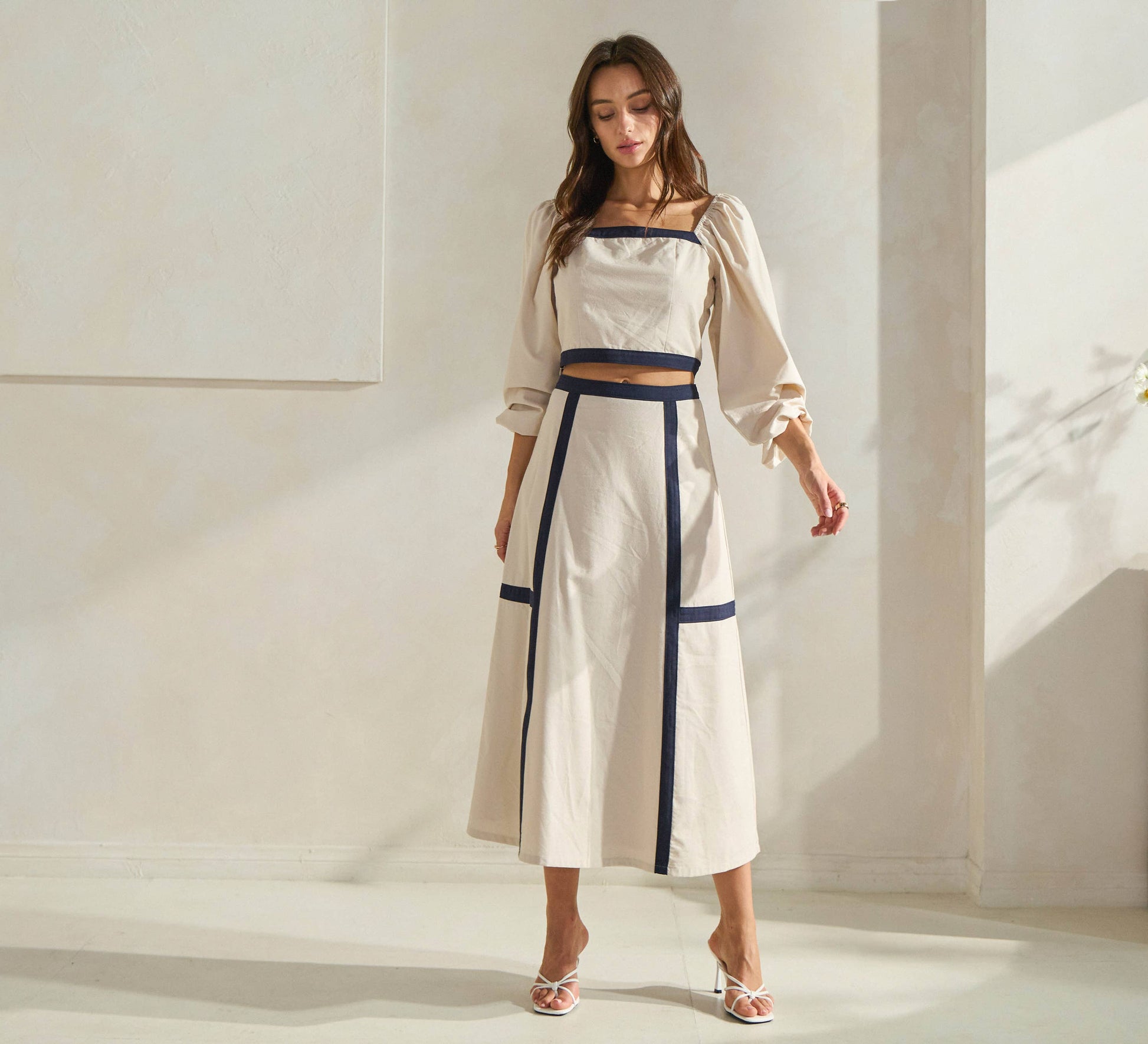 Soubrette Contrast Trim Top