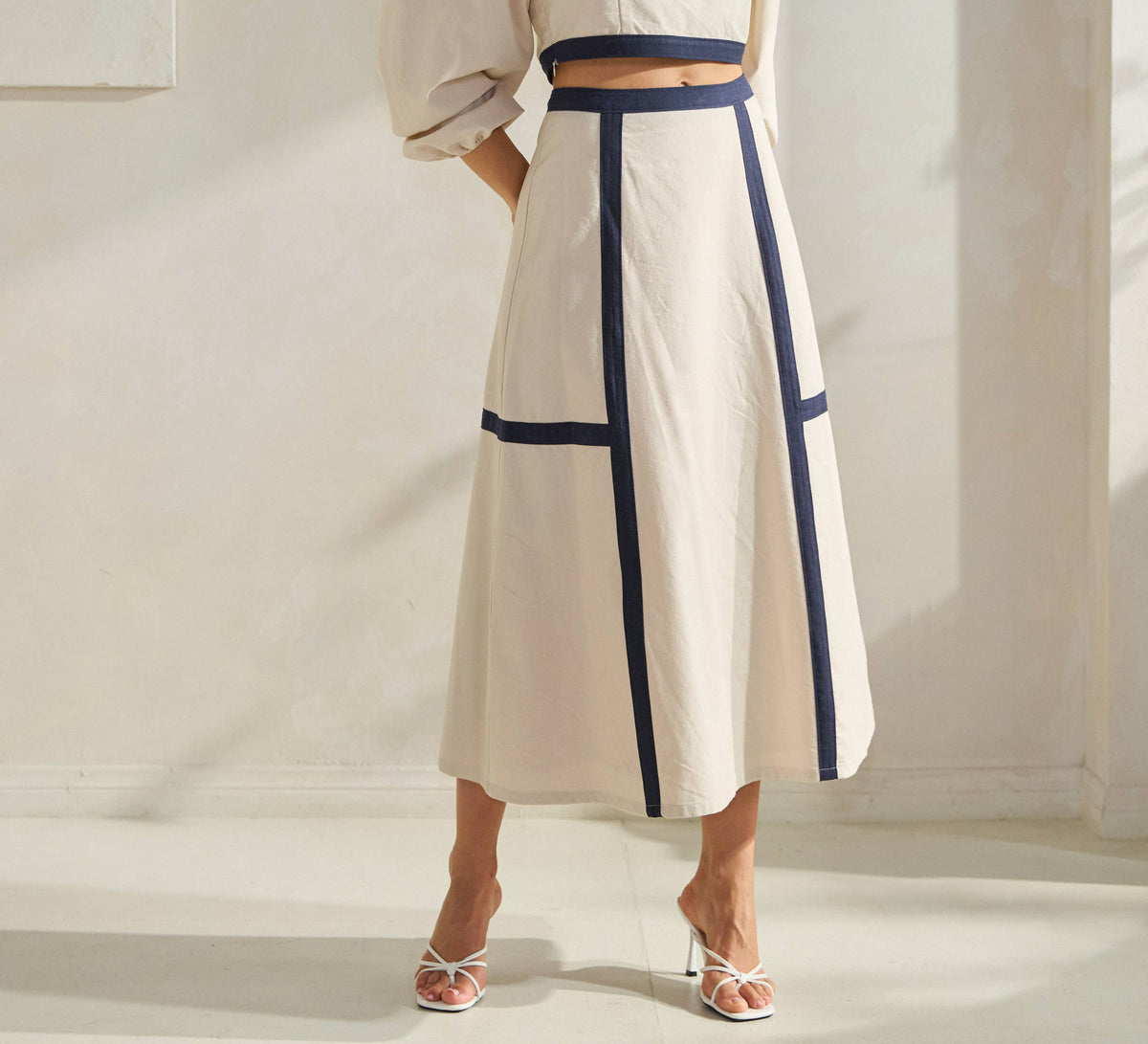 Soubrette Contrast Trim Skirt