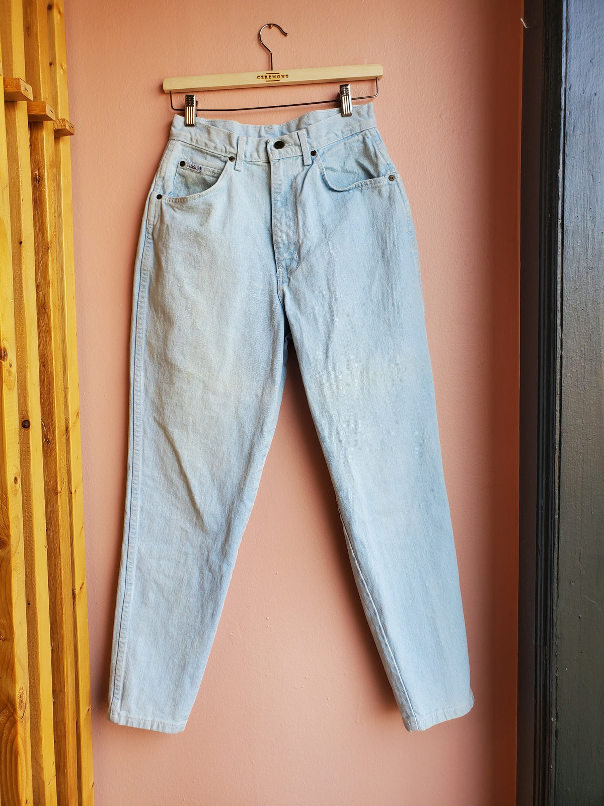 Vintage Chic Light Wash Jeans / Sz 12