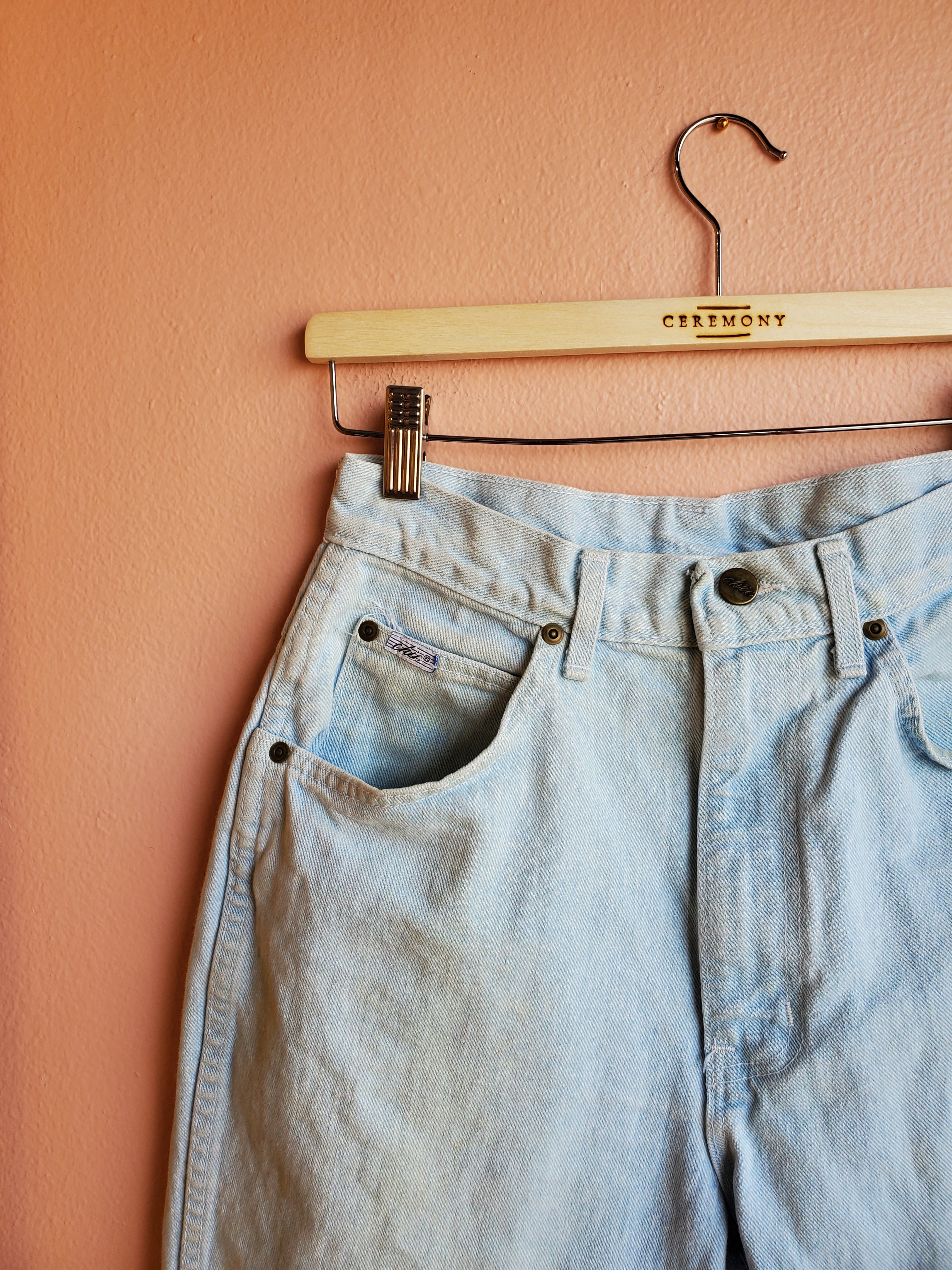 Vintage Chic Light Wash Jeans / Sz 12