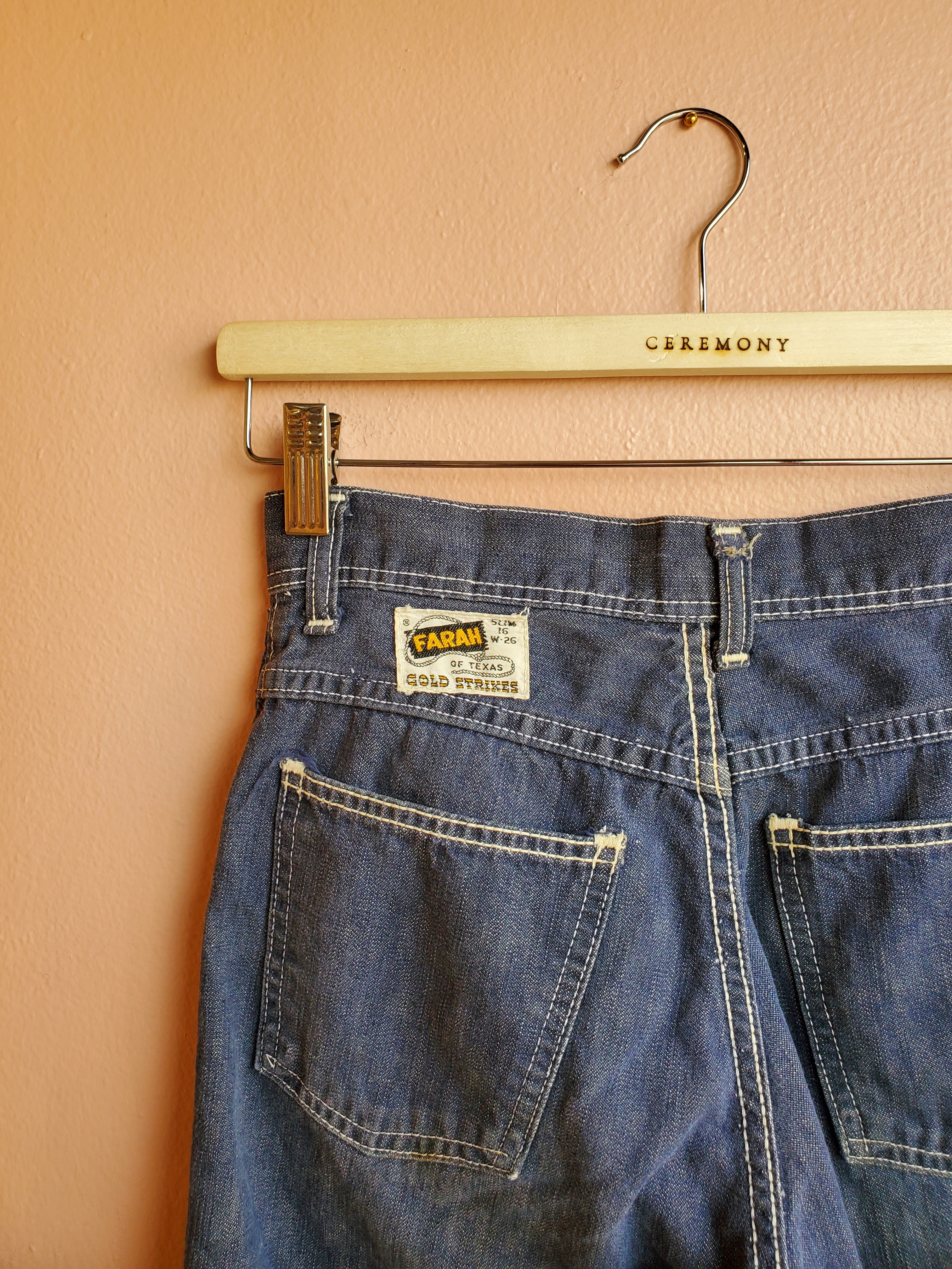 Vintage Farah Faded Dark Wash Jeans / Sz 4