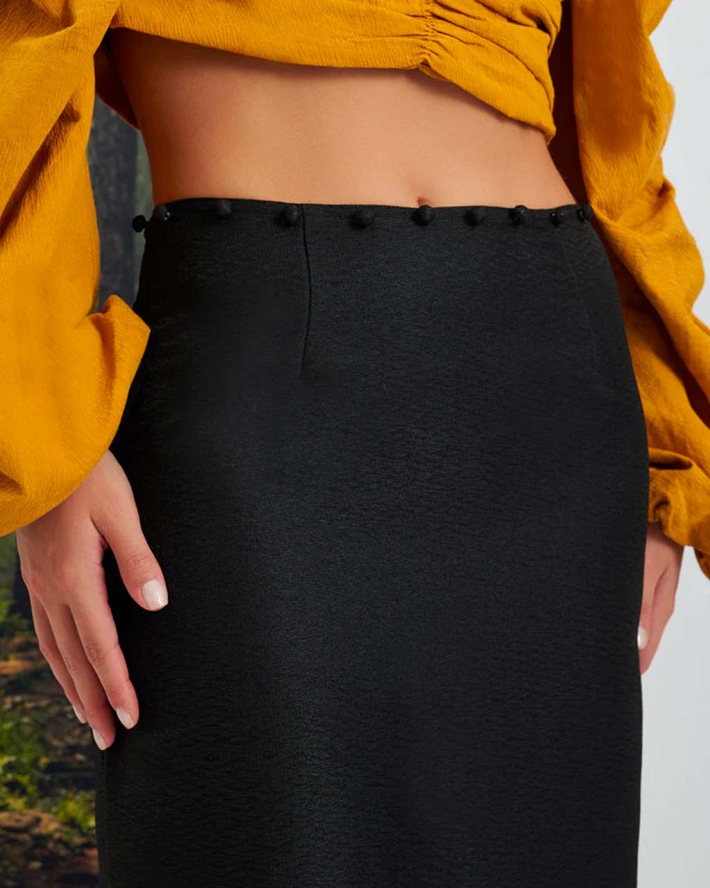 Tabitha Button-Up Midi Skirt in Black