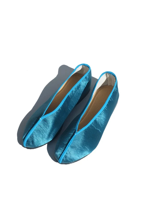 Wax Apple Theater Shoes / Solid Textured Turquoise